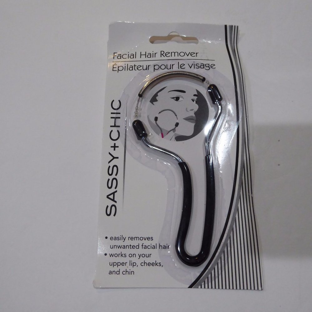 Sassy + Chic Facial Hair Remover Tool